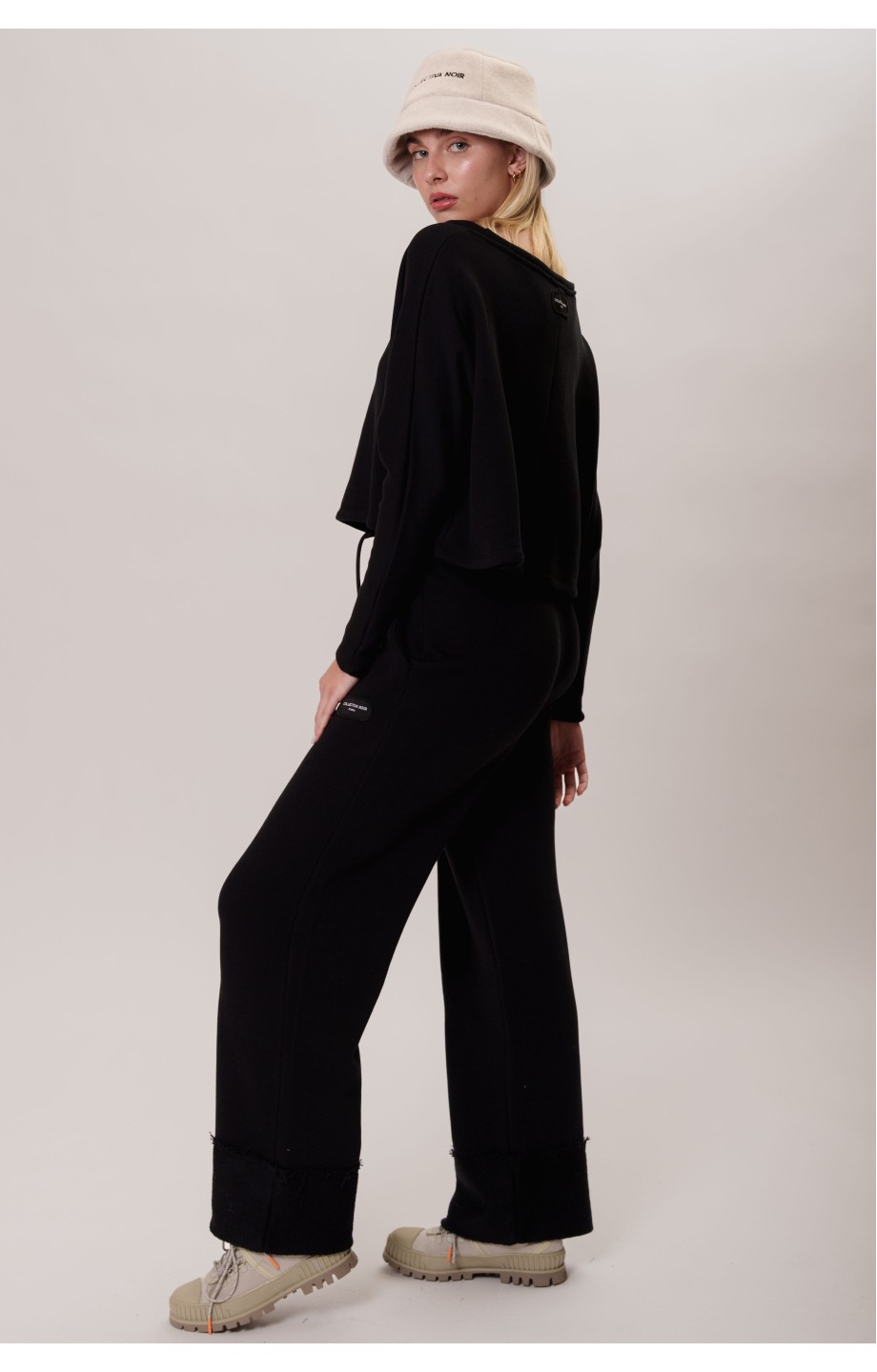 GULIA PANTS