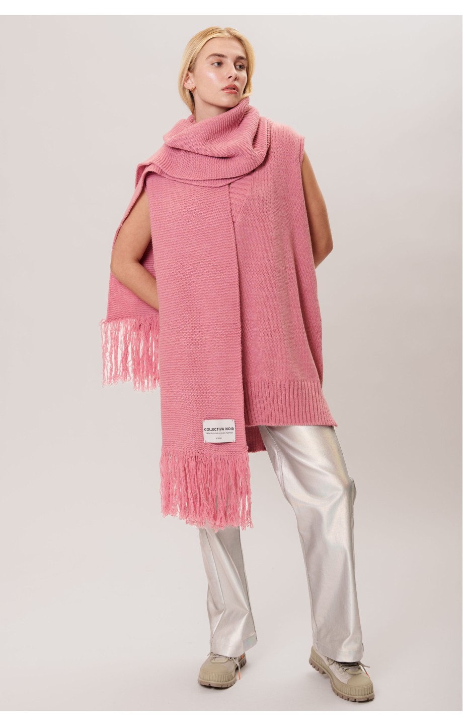 NO4 OVERSIZED SCARF