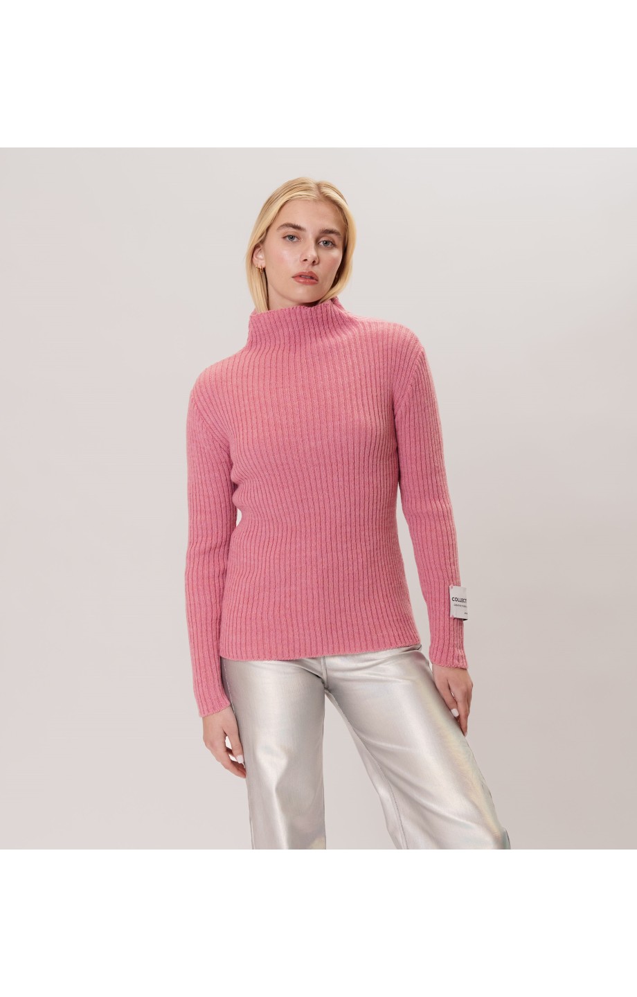 NO11 TURTLE NECK TOP