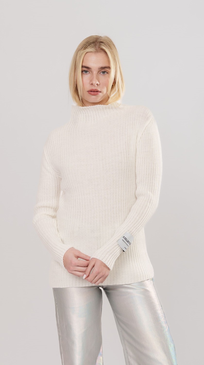 NO11 TURTLE NECK TOP